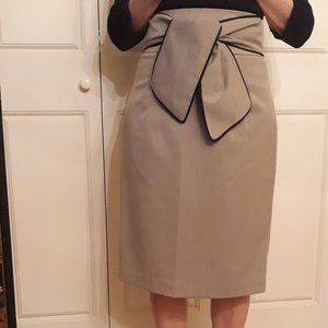 gray pencil skirt  Worthington, size 4